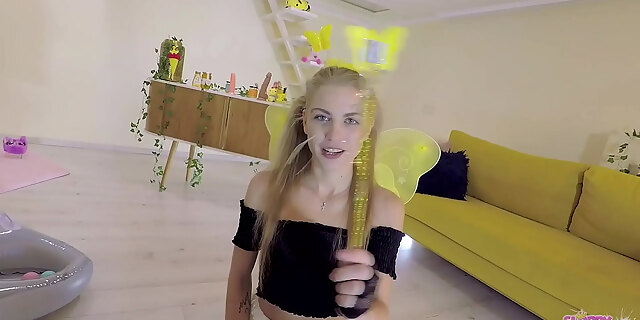 blowjob,petite,tiny